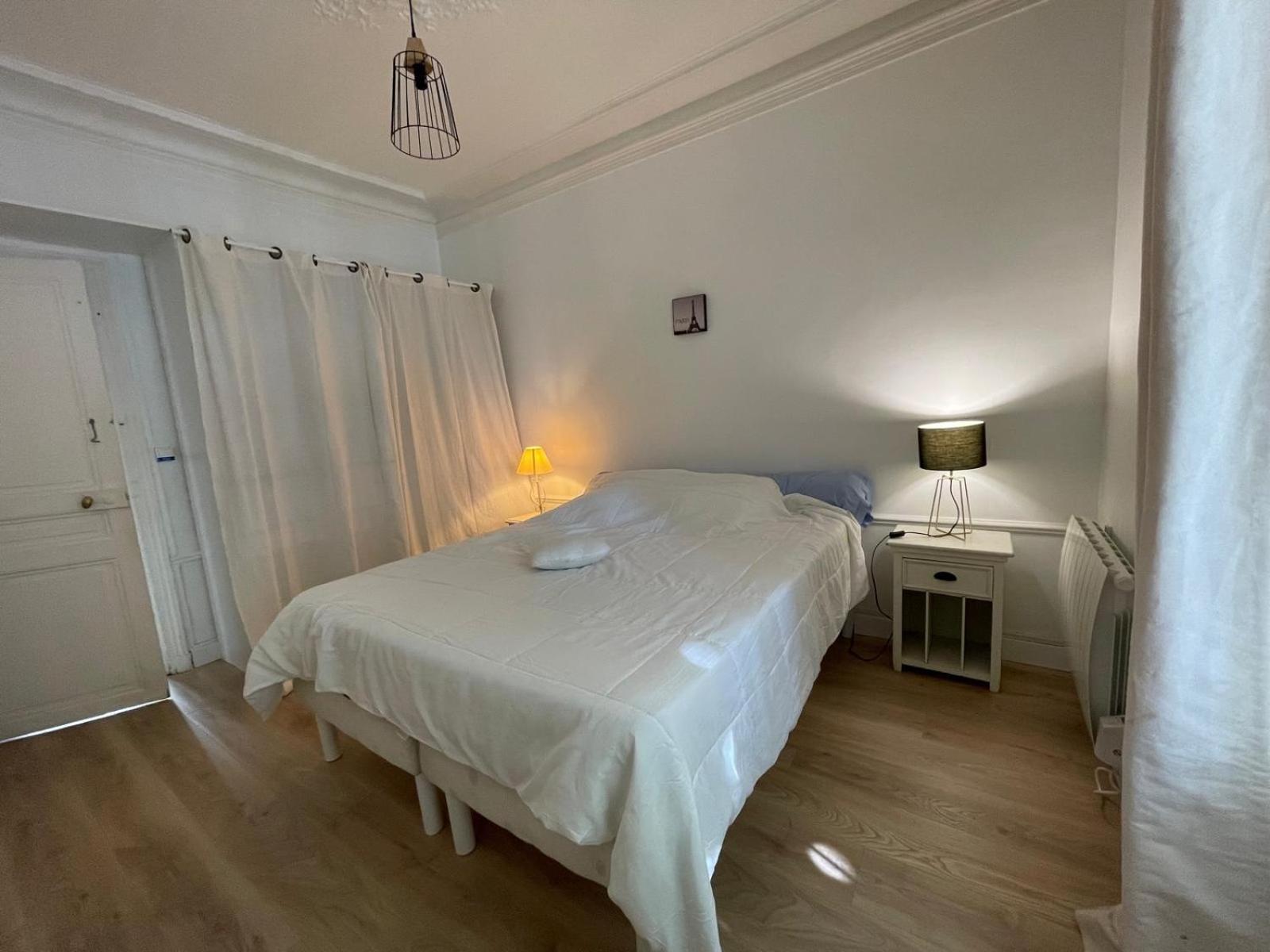Boulogne 3 Pieces Avec Terrasse Apartment Bagian luar foto